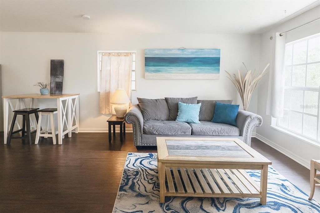 En Venta: $350,000 (3 camas, 1 baños, 864 Pies cuadrados)