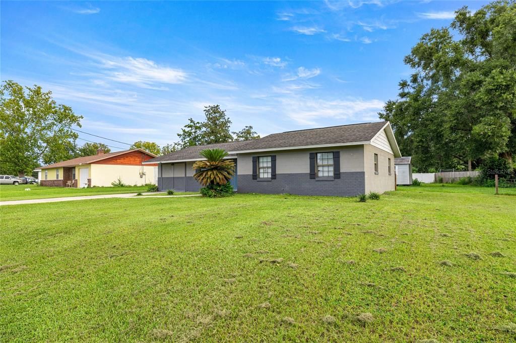 Active With Contract: $229,900 (4 beds, 2 baths, 1474 Square Feet)