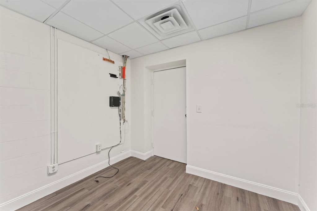 На продажу: $26,400 (0 спален, 0 ванн, 1200 Квадратных фут)