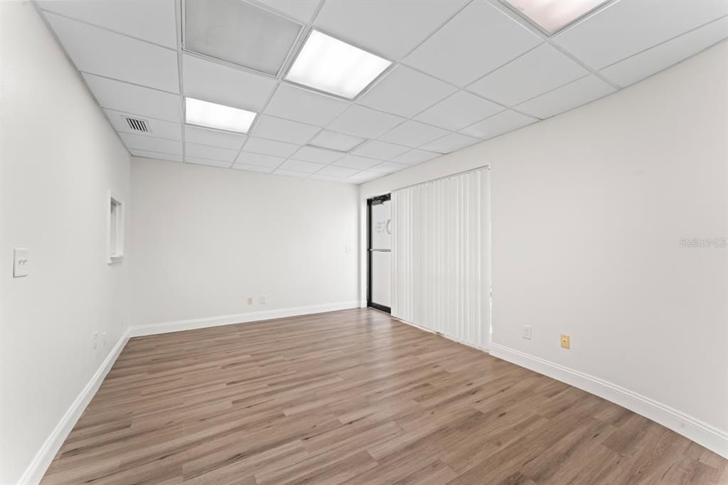 На продажу: $26,400 (0 спален, 0 ванн, 1200 Квадратных фут)