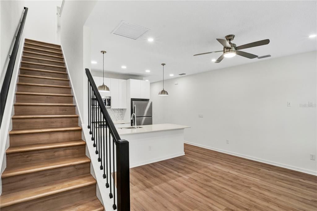 En Renta: $3,000 (3 camas, 3 baños, 1307 Pies cuadrados)