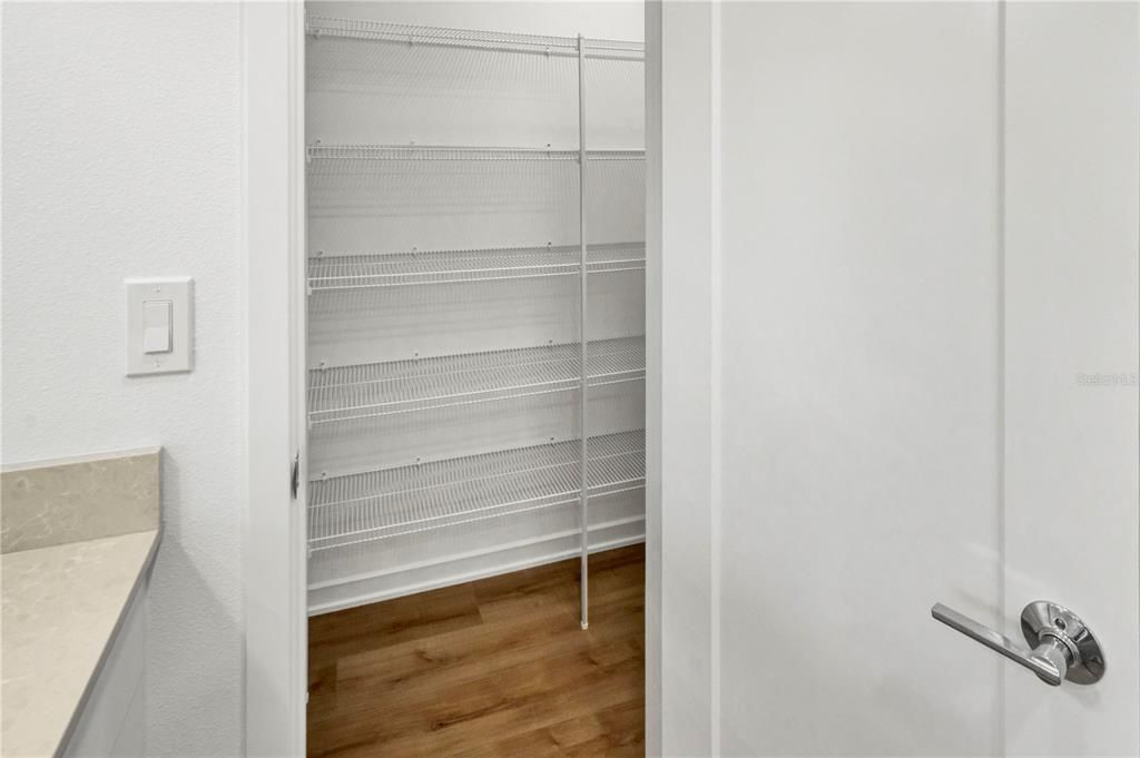 En Renta: $3,000 (3 camas, 3 baños, 1307 Pies cuadrados)