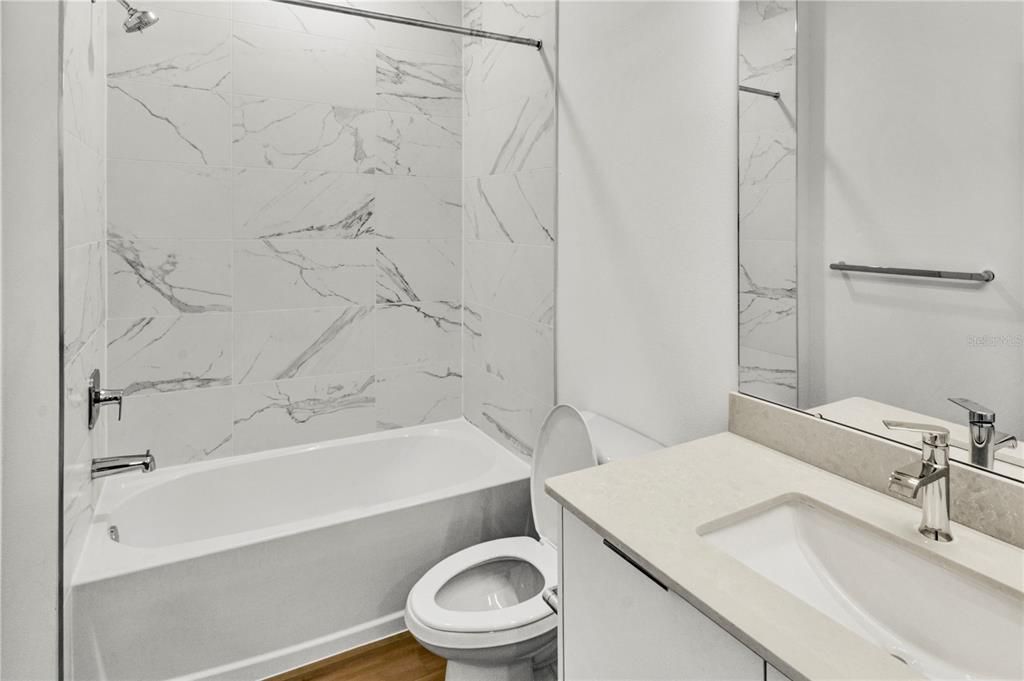 En Renta: $3,000 (3 camas, 3 baños, 1307 Pies cuadrados)