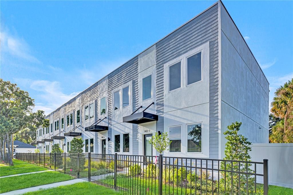 En Renta: $3,000 (3 camas, 3 baños, 1307 Pies cuadrados)