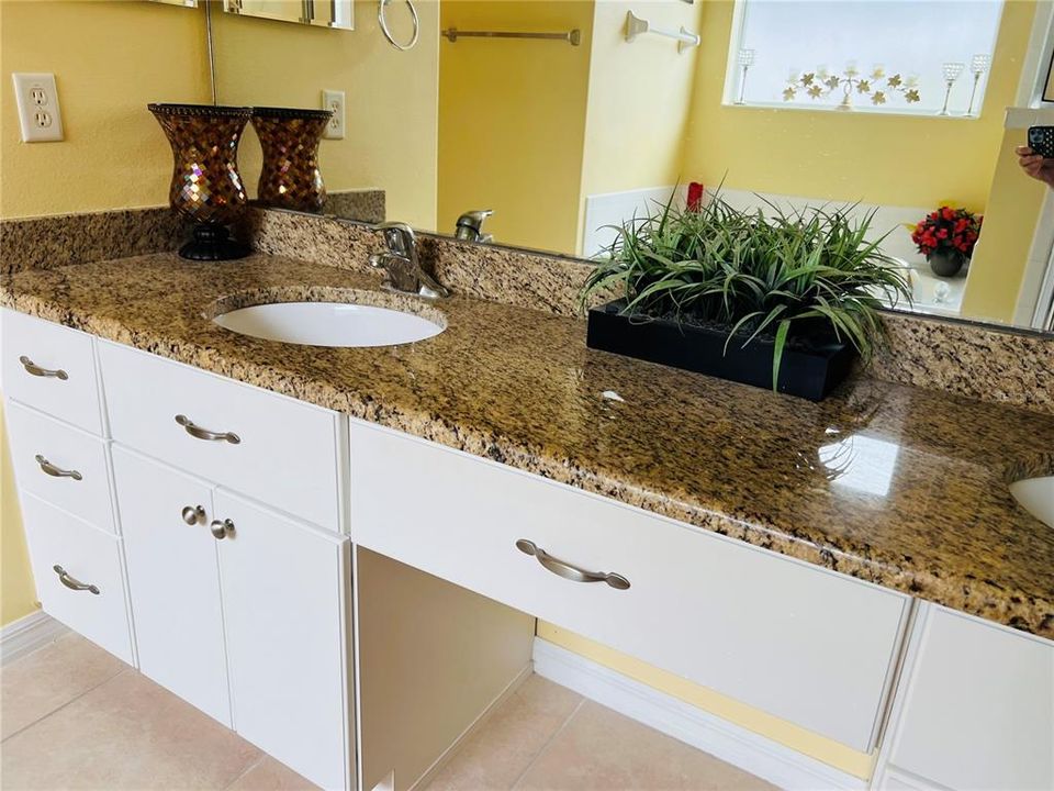 For Rent: $1,899 (2 beds, 2 baths, 1848 Square Feet)