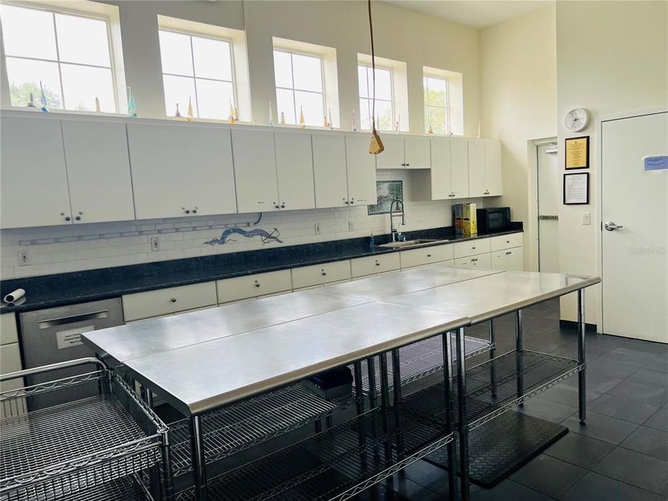 For Rent: $1,899 (2 beds, 2 baths, 1848 Square Feet)