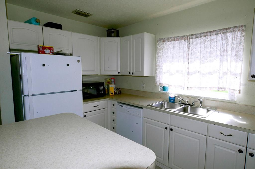 En Venta: $399,995 (6 camas, 0 baños, 2268 Pies cuadrados)