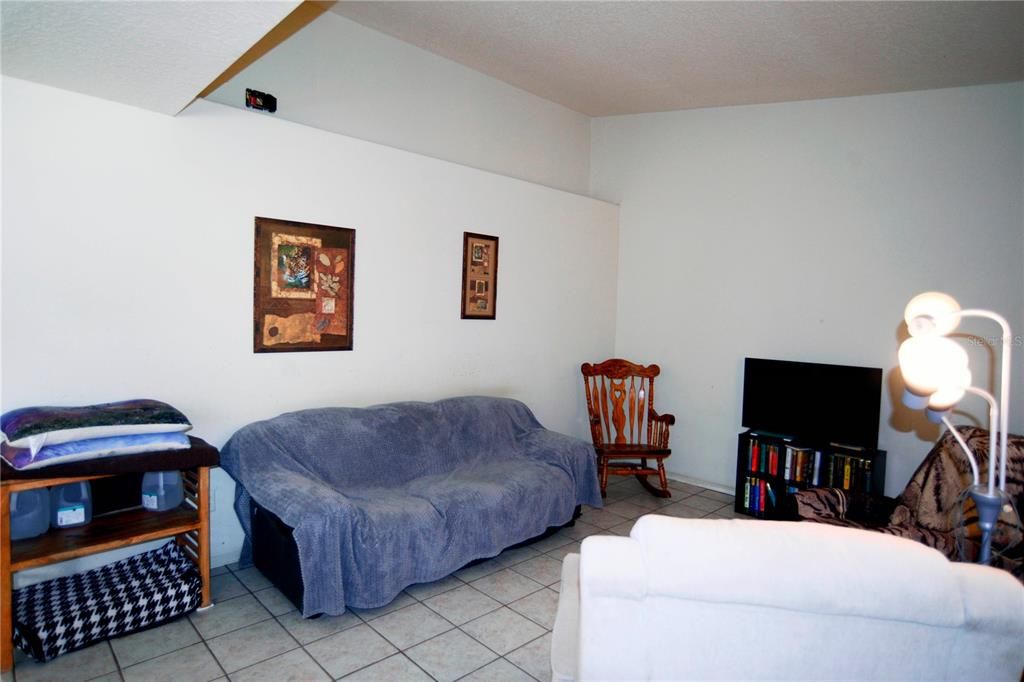 En Venta: $399,995 (6 camas, 0 baños, 2268 Pies cuadrados)