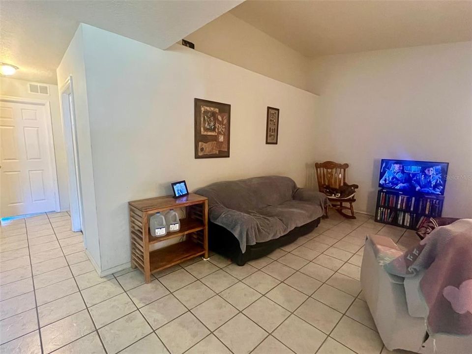 En Venta: $399,995 (6 camas, 0 baños, 2268 Pies cuadrados)