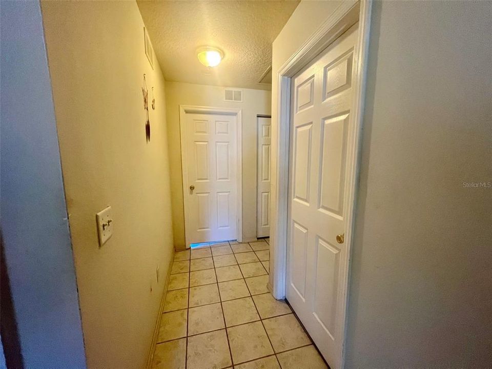 En Venta: $399,995 (6 camas, 0 baños, 2268 Pies cuadrados)