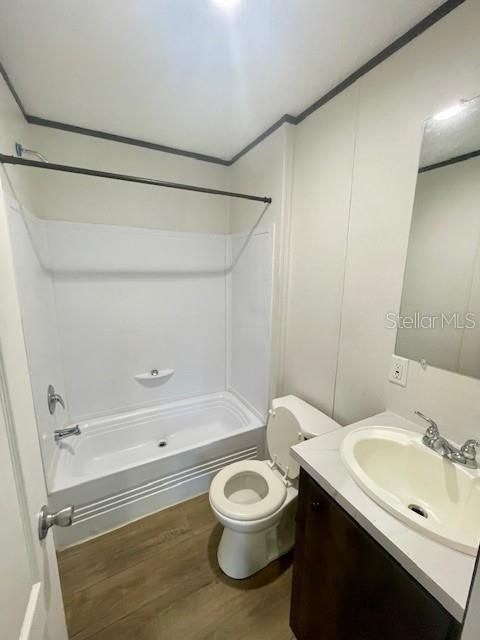 For Sale: $174,500 (2 beds, 2 baths, 990 Square Feet)