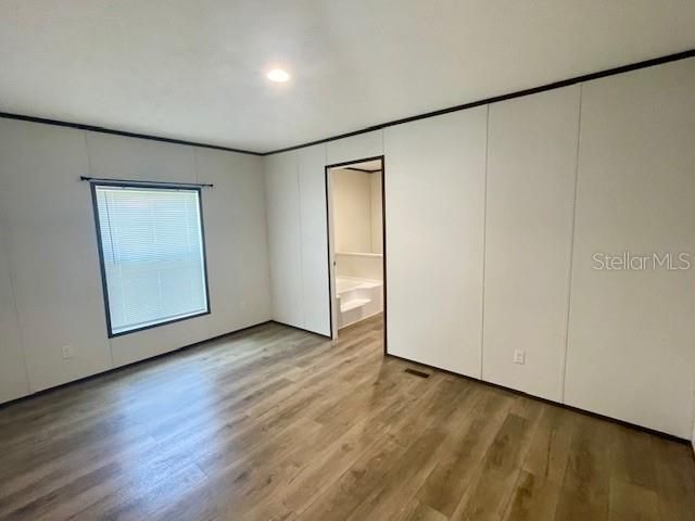 For Sale: $174,500 (2 beds, 2 baths, 990 Square Feet)