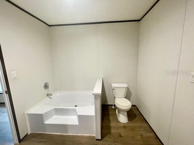 For Sale: $174,500 (2 beds, 2 baths, 990 Square Feet)