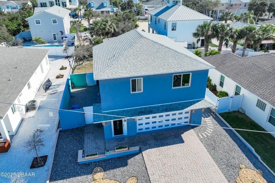 For Sale: $439,000 (3 beds, 2 baths, 1386 Square Feet)