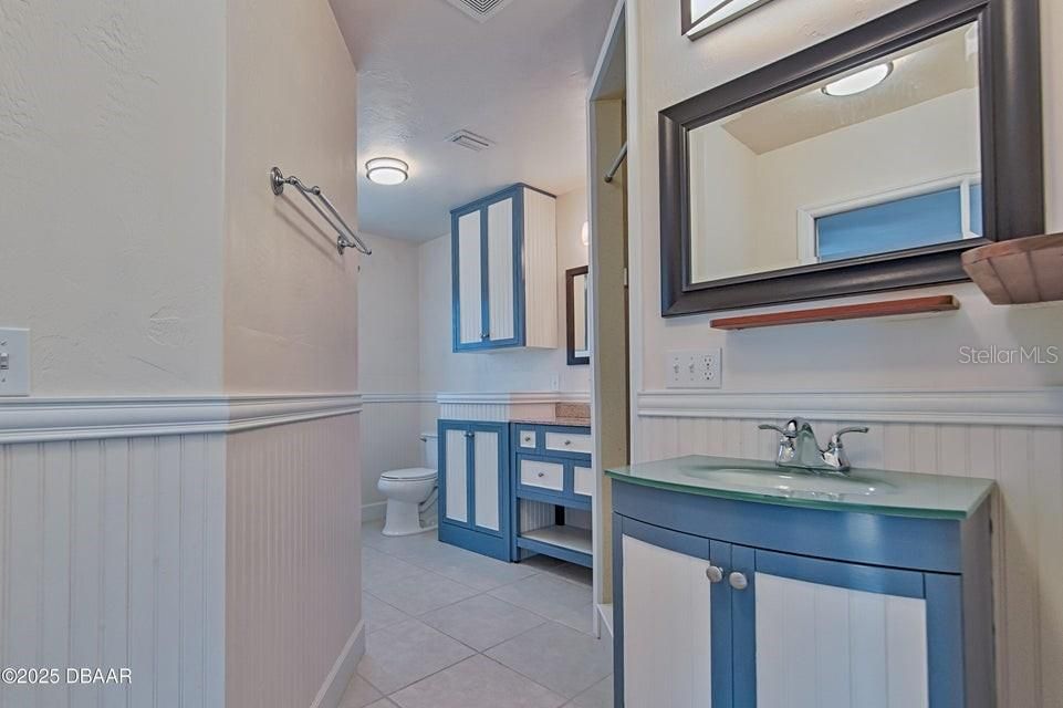 For Sale: $439,000 (3 beds, 2 baths, 1386 Square Feet)