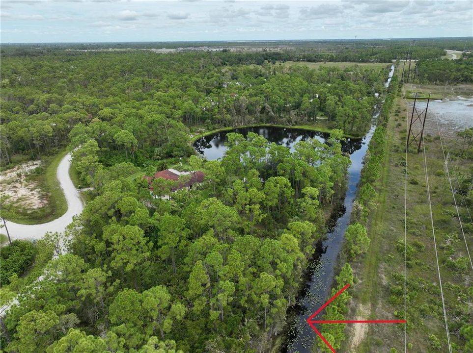 待售: $11,900 (0.19 acres)