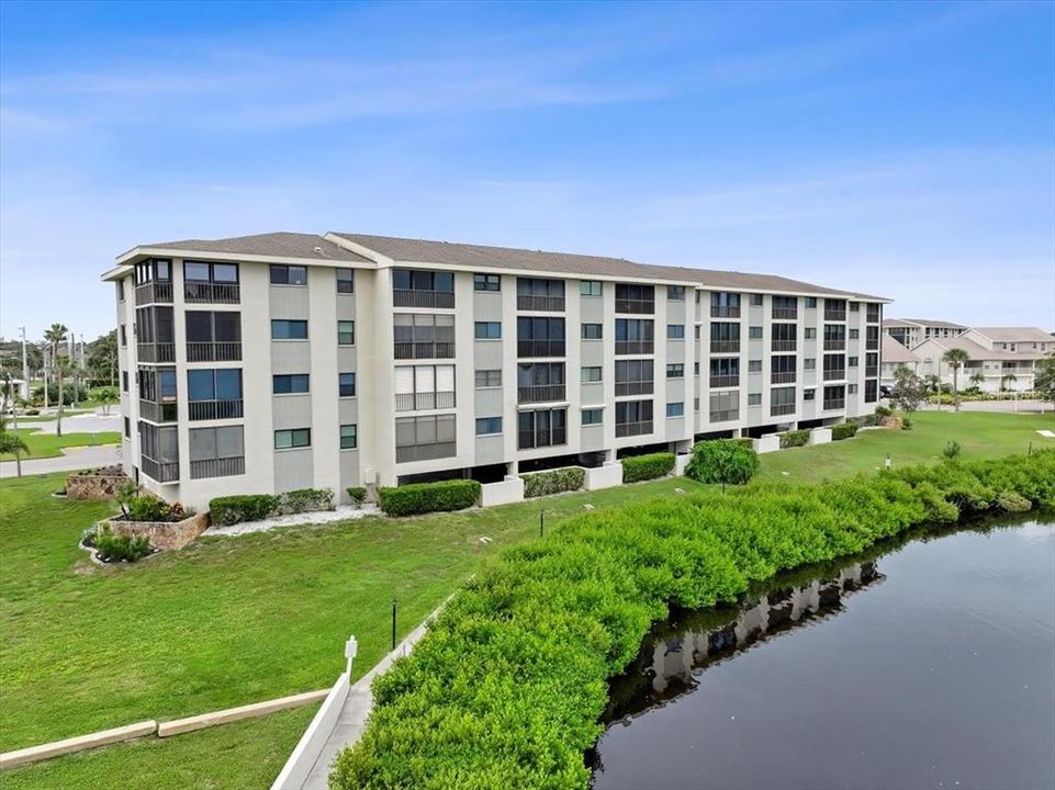 На продажу: $394,000 (2 спален, 2 ванн, 1399 Квадратных фут)