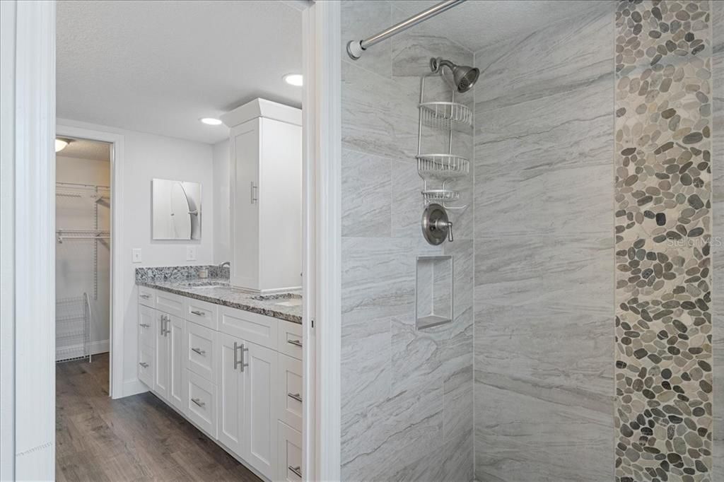 На продажу: $394,000 (2 спален, 2 ванн, 1399 Квадратных фут)