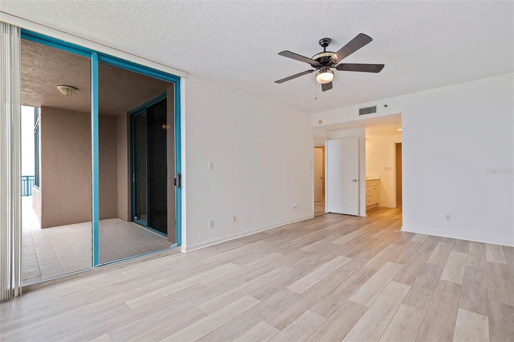 На продажу: $3,175,000 (3 спален, 4 ванн, 3430 Квадратных фут)