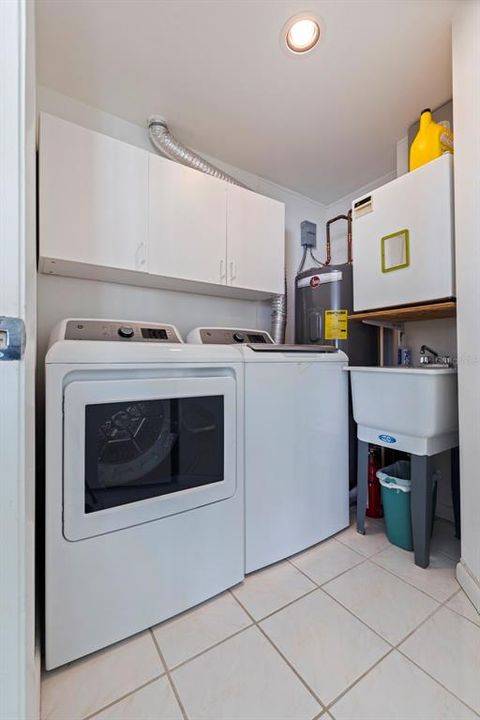 На продажу: $3,175,000 (3 спален, 4 ванн, 3430 Квадратных фут)