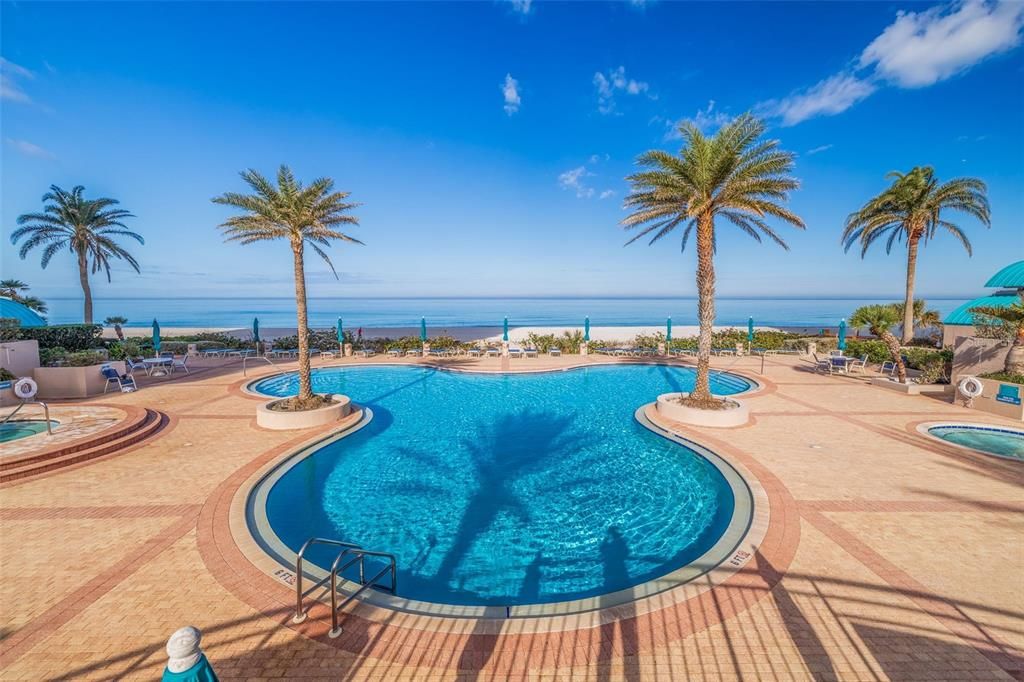 На продажу: $3,175,000 (3 спален, 4 ванн, 3430 Квадратных фут)