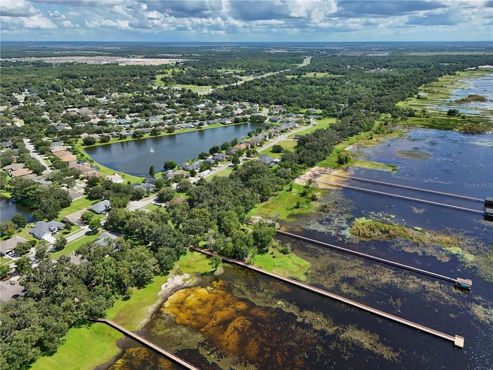 Под контрактом: $595,000 (4 спален, 3 ванн, 2638 Квадратных фут)