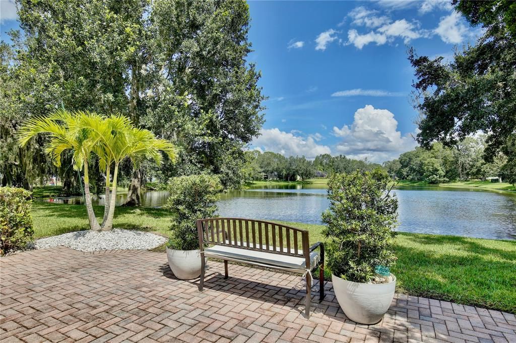 Под контрактом: $595,000 (4 спален, 3 ванн, 2638 Квадратных фут)