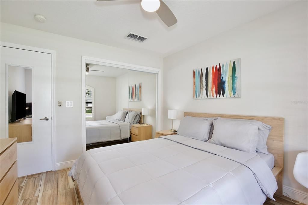 Под контрактом: $595,000 (4 спален, 3 ванн, 2638 Квадратных фут)