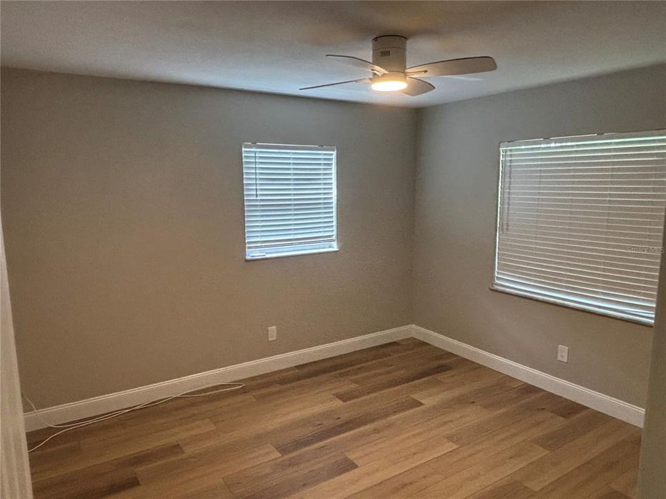 For Rent: $1,200 (1 beds, 1 baths, 550 Square Feet)