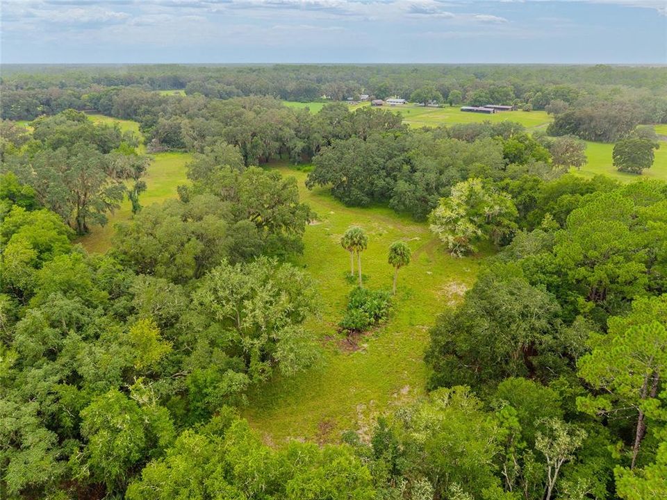 合同活跃: $311,400 (15.57 acres)