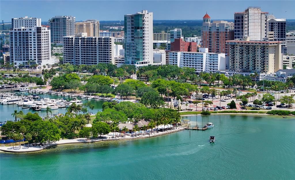 В аренду: $4,500 (2 спален, 2 ванн, 1770 Квадратных фут)