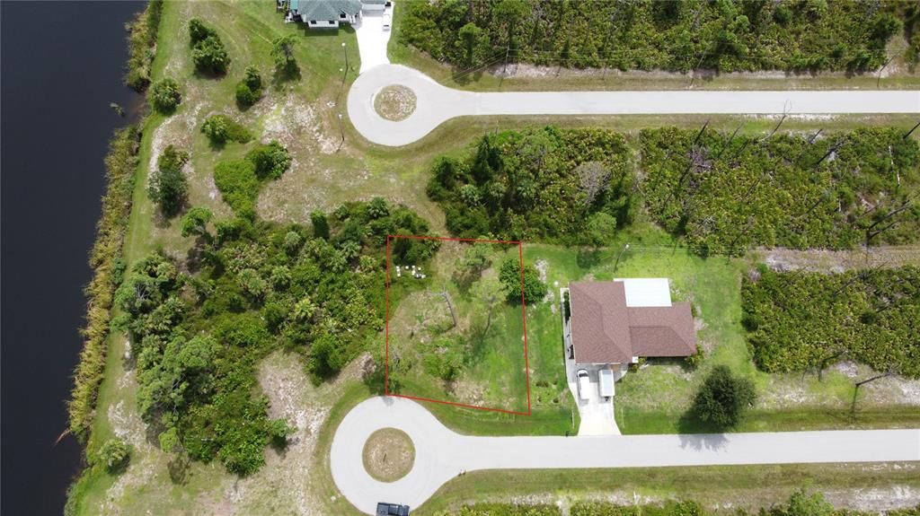 合同活跃: $18,000 (0.22 acres)