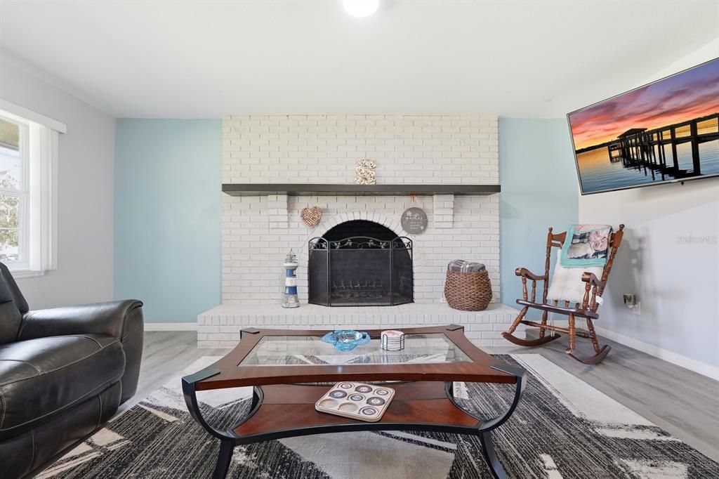 На продажу: $1,100,000 (2 спален, 2 ванн, 1400 Квадратных фут)