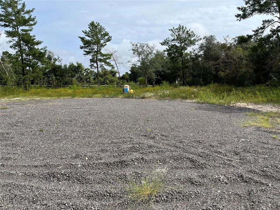 En Venta: $169,000 (2.50 acres)