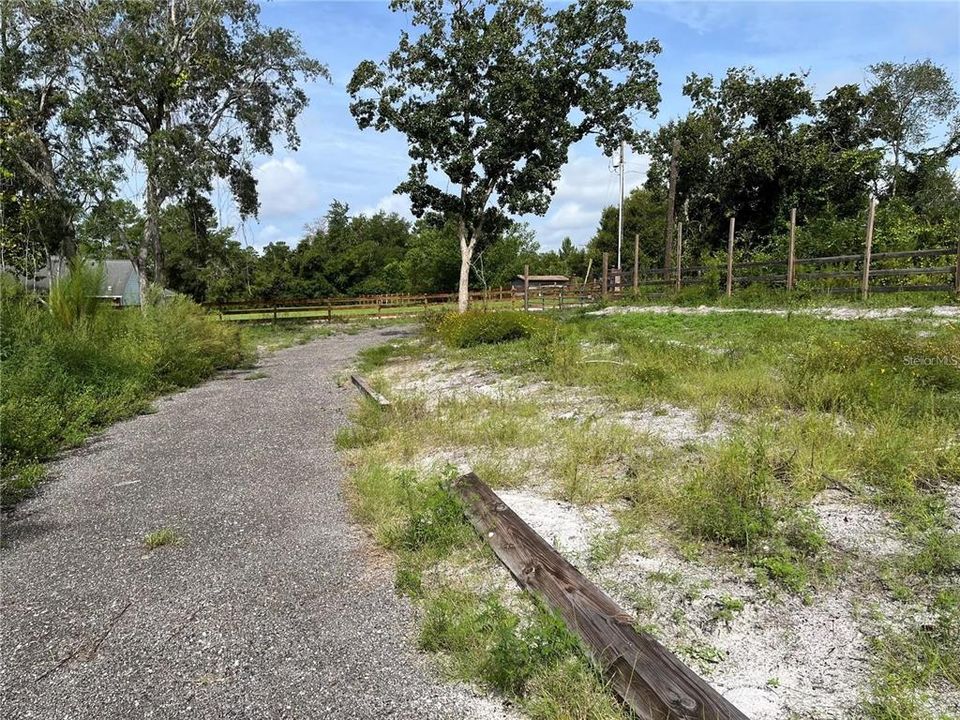 En Venta: $169,000 (2.50 acres)