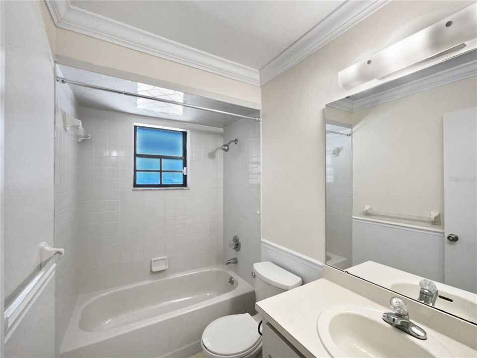 Active With Contract: $339,000 (3 beds, 2 baths, 1483 Square Feet)