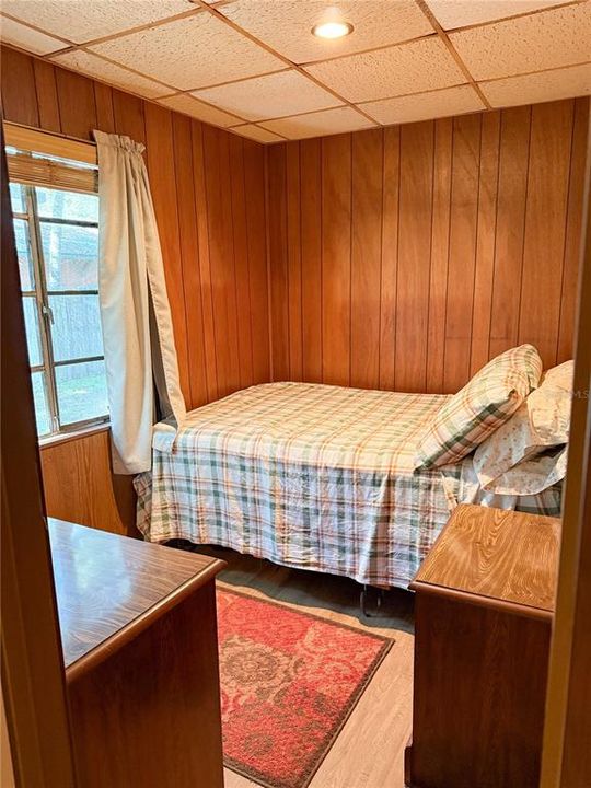 For Sale: $85,000 (2 beds, 1 baths, 450 Square Feet)