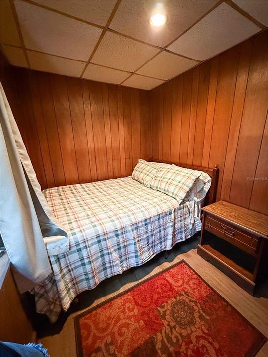 For Sale: $85,000 (2 beds, 1 baths, 450 Square Feet)