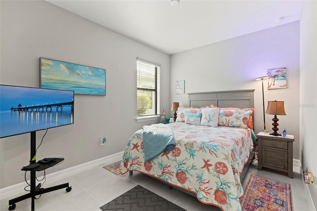 En Venta: $439,900 (3 camas, 2 baños, 2215 Pies cuadrados)