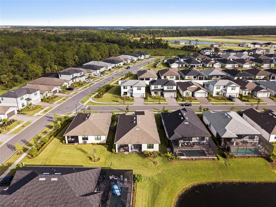 En Venta: $439,900 (3 camas, 2 baños, 2215 Pies cuadrados)