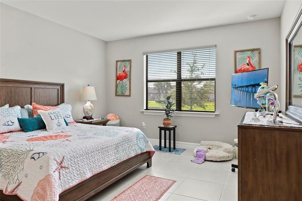 En Venta: $439,900 (3 camas, 2 baños, 2215 Pies cuadrados)