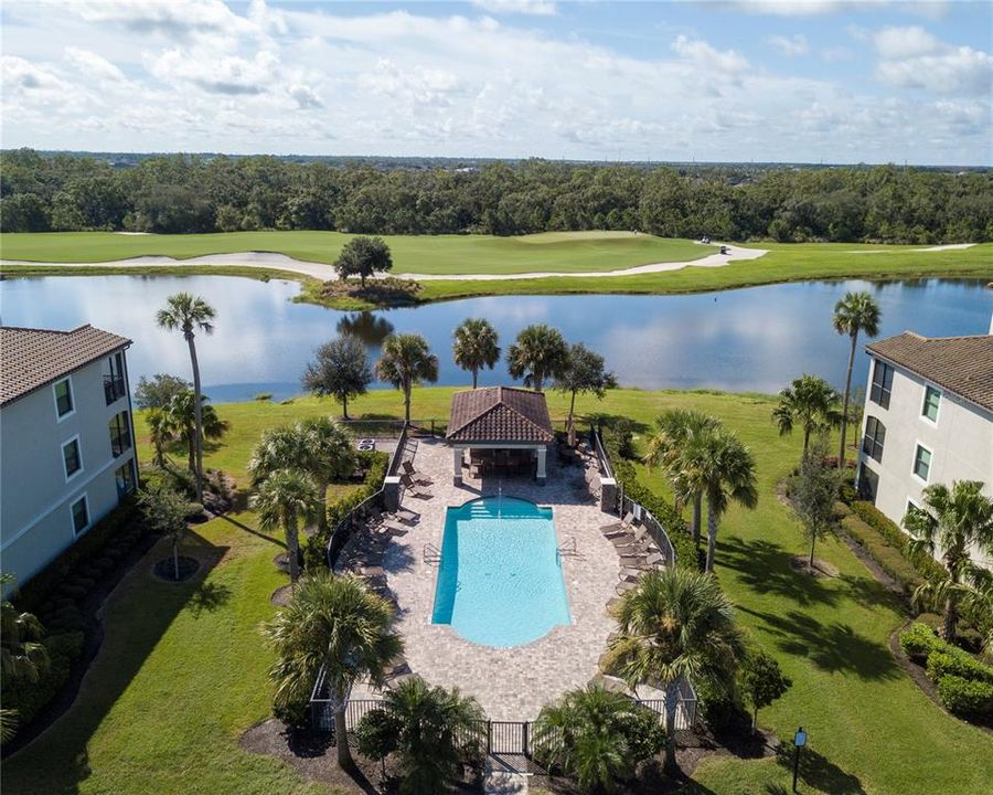 En Venta: $275,000 (2 camas, 2 baños, 1121 Pies cuadrados)