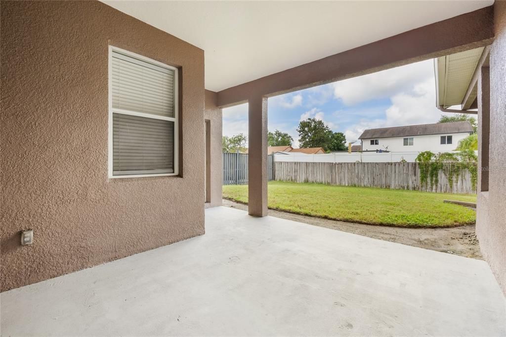 Под контрактом: $559,900 (4 спален, 2 ванн, 2530 Квадратных фут)