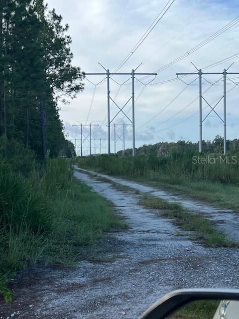 На продажу: $390,000 (10.19 acres)