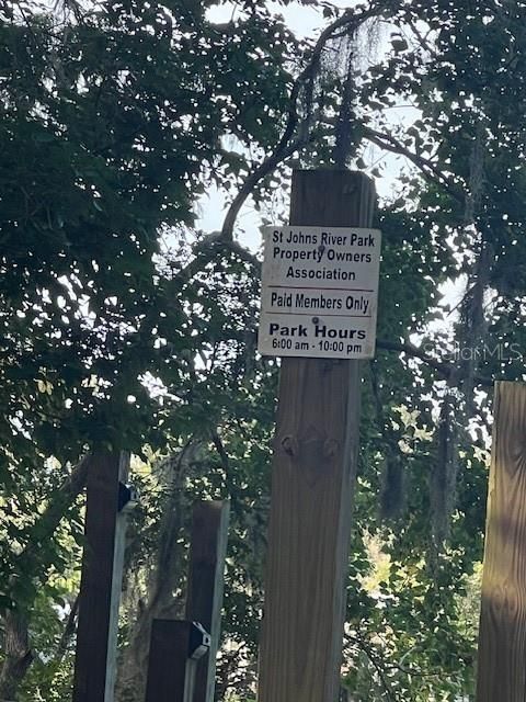 На продажу: $390,000 (10.19 acres)