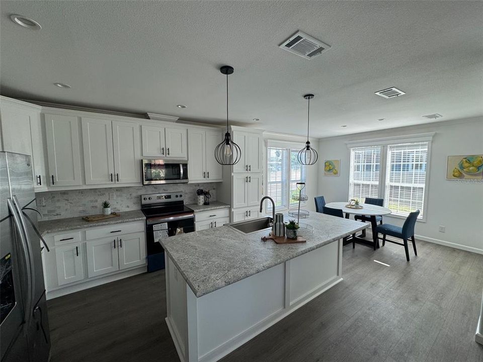 En Venta: $99,900 (2 camas, 2 baños, 1280 Pies cuadrados)