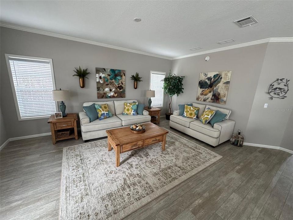 En Venta: $99,900 (2 camas, 2 baños, 1280 Pies cuadrados)