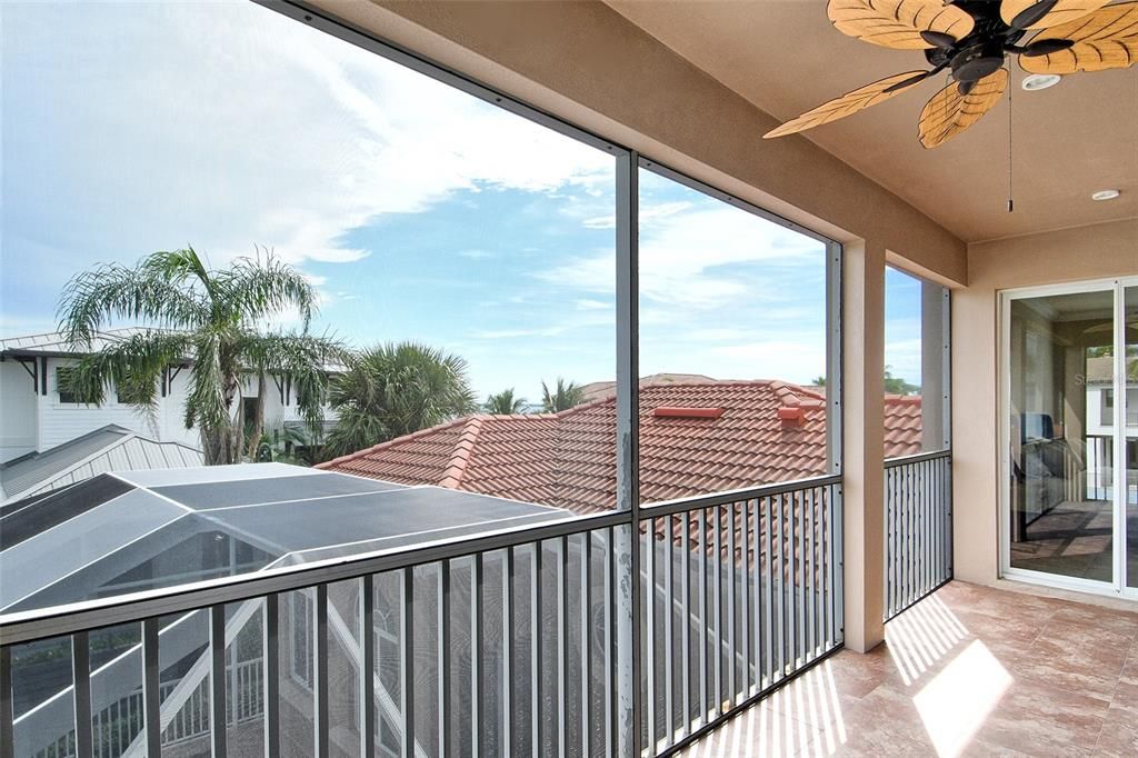 出租: $29,000 (5 贝兹, 5 浴室, 4858 平方英尺)