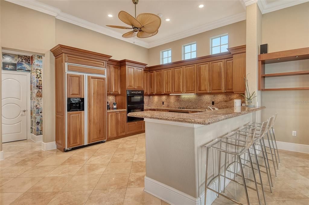 出租: $29,000 (5 贝兹, 5 浴室, 4858 平方英尺)