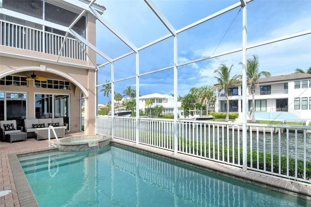 出租: $29,000 (5 贝兹, 5 浴室, 4858 平方英尺)